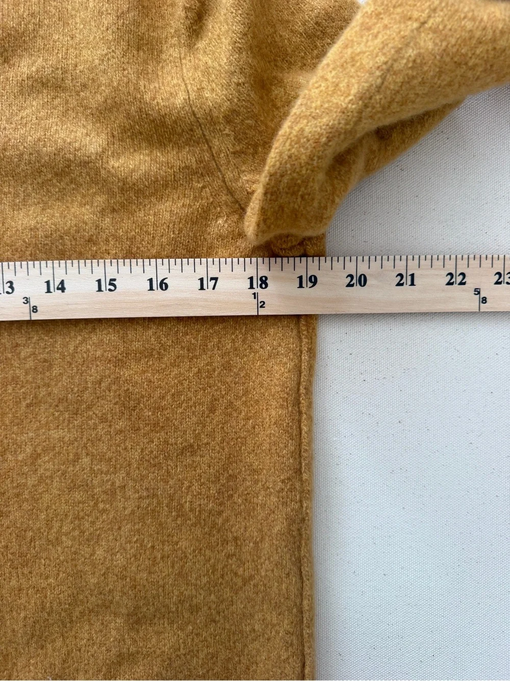 Banana Republic soft merino